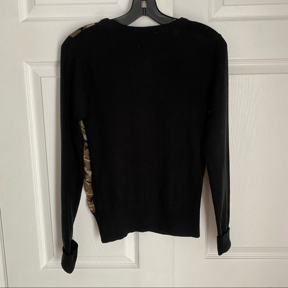 CAMO BUTTON DOWN SWEATER BY LE TEMPS DES CERISES - Picture 7 of 9